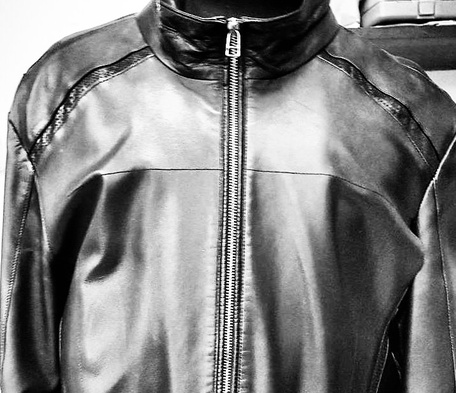 РЕСТАВРАЦИЯ ОДЕЖДЫ 
ИЗ КОЖИ 